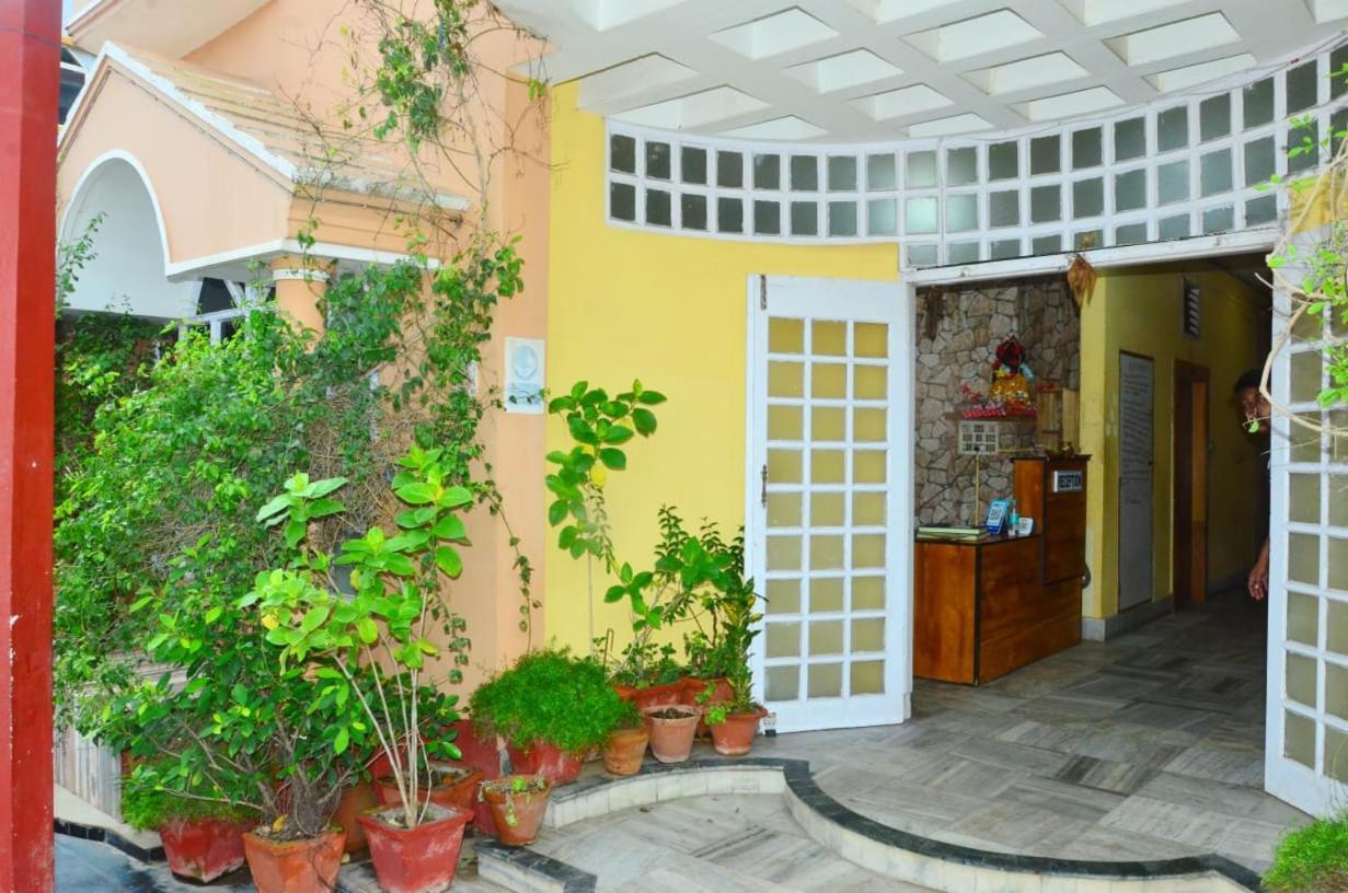 Shree Ganesh Holiday Resort . ଶ୍ରୀ ଗଣେଶ ହଲିଡେ ରେସୋର୍ଟ। 푸리 외부 사진